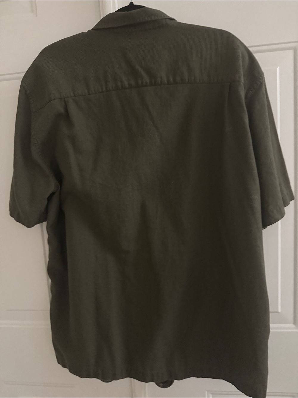 Men’s Express XL Olive Green Short Sleeve Button-Down Shirt with Breast Pocket - Picture 3 of 9